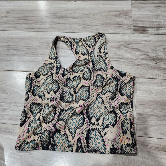 Patterned Racerback Sports Bra - Picture 3 of 3